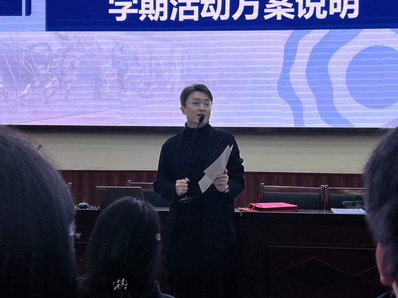 庞逊.jpg